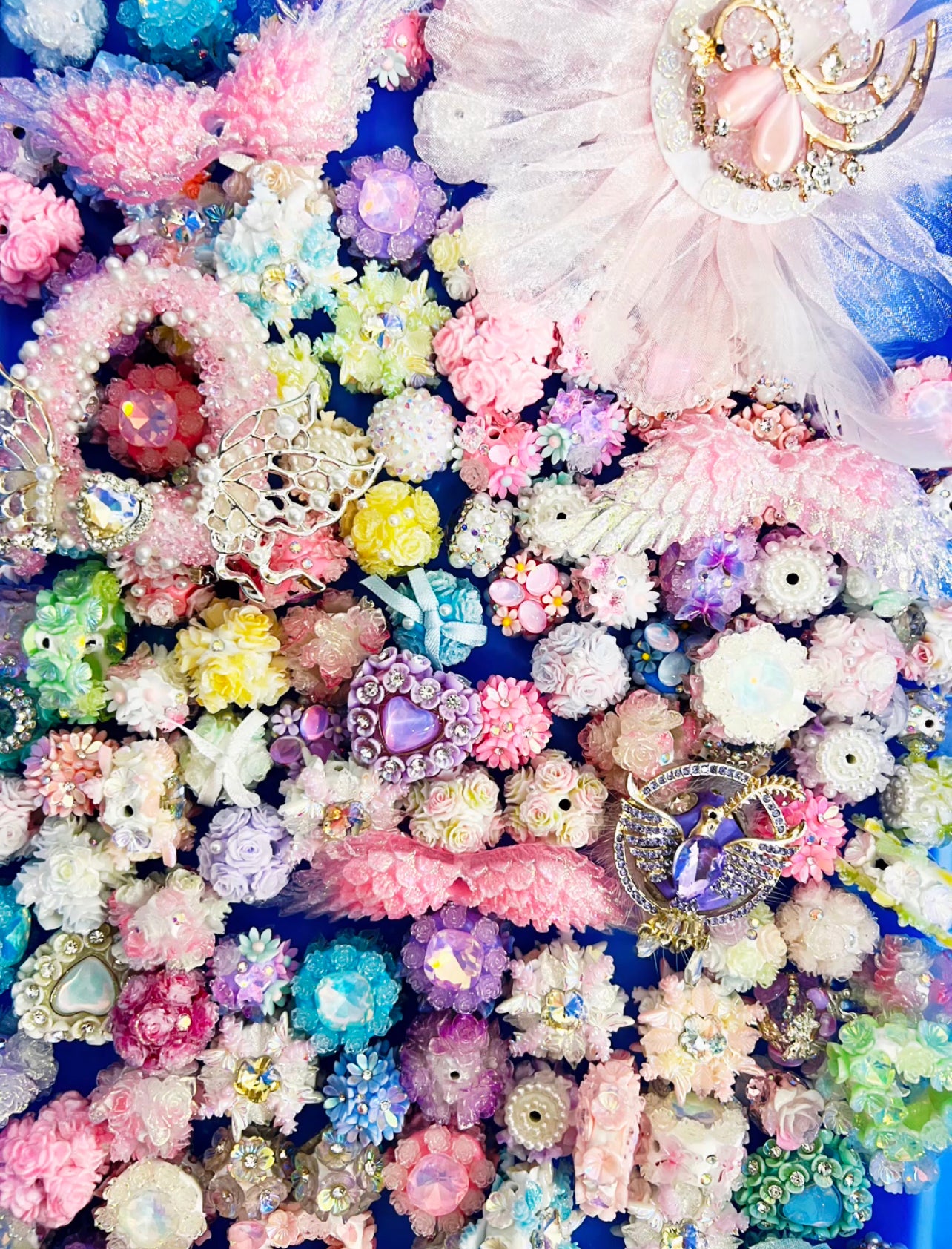 Open In Live- Luxury FLower Beads Mix