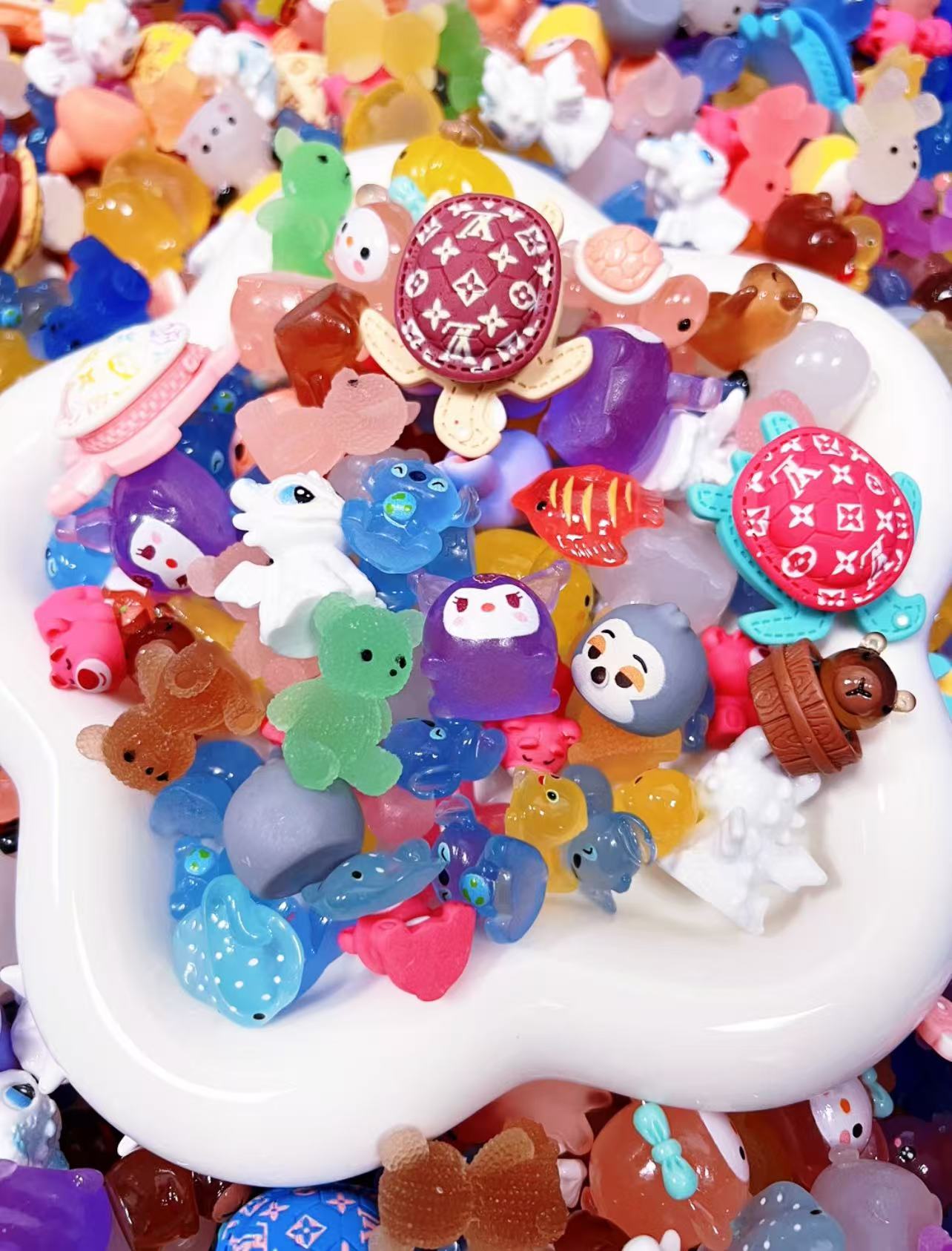 Live Product- Luminous Animal World DIY Decoration