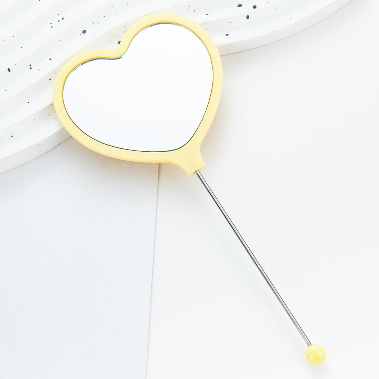 New DIY beaded handle mirror handheld makeup mirror portable single-sided vanity mirror plastic love makeup mirror