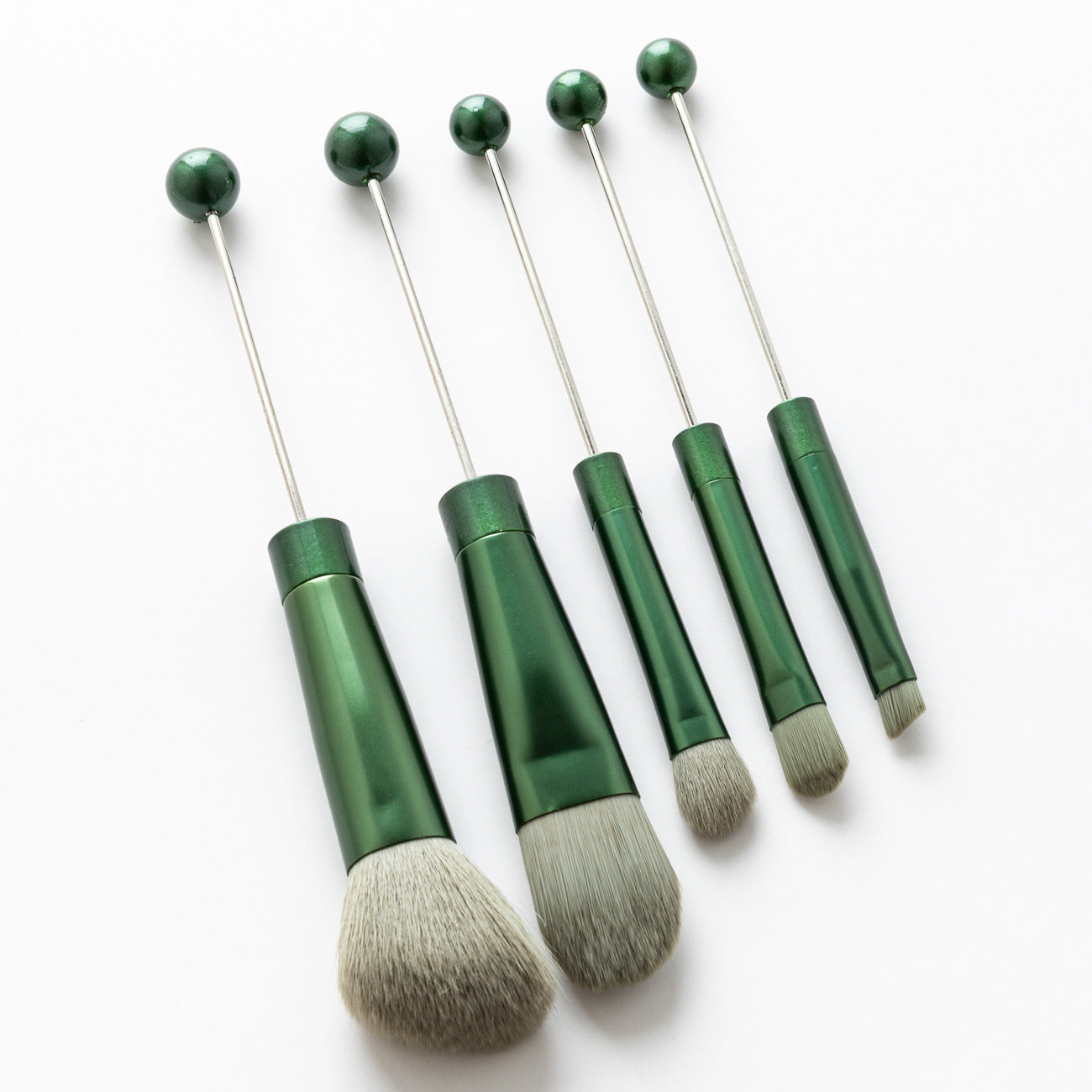 5 DIY metal handle beaded makeup brush set, blush brush, loose powder brush, oblique head, eyeshadow, eyebrow brush, beauty tool.