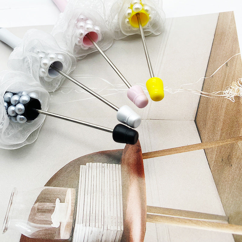 Creative wedding modeling bead pen white yarn hand bouquet pearl sticker diamond DIY wear bead pen, spinning out the core ballpoint pen