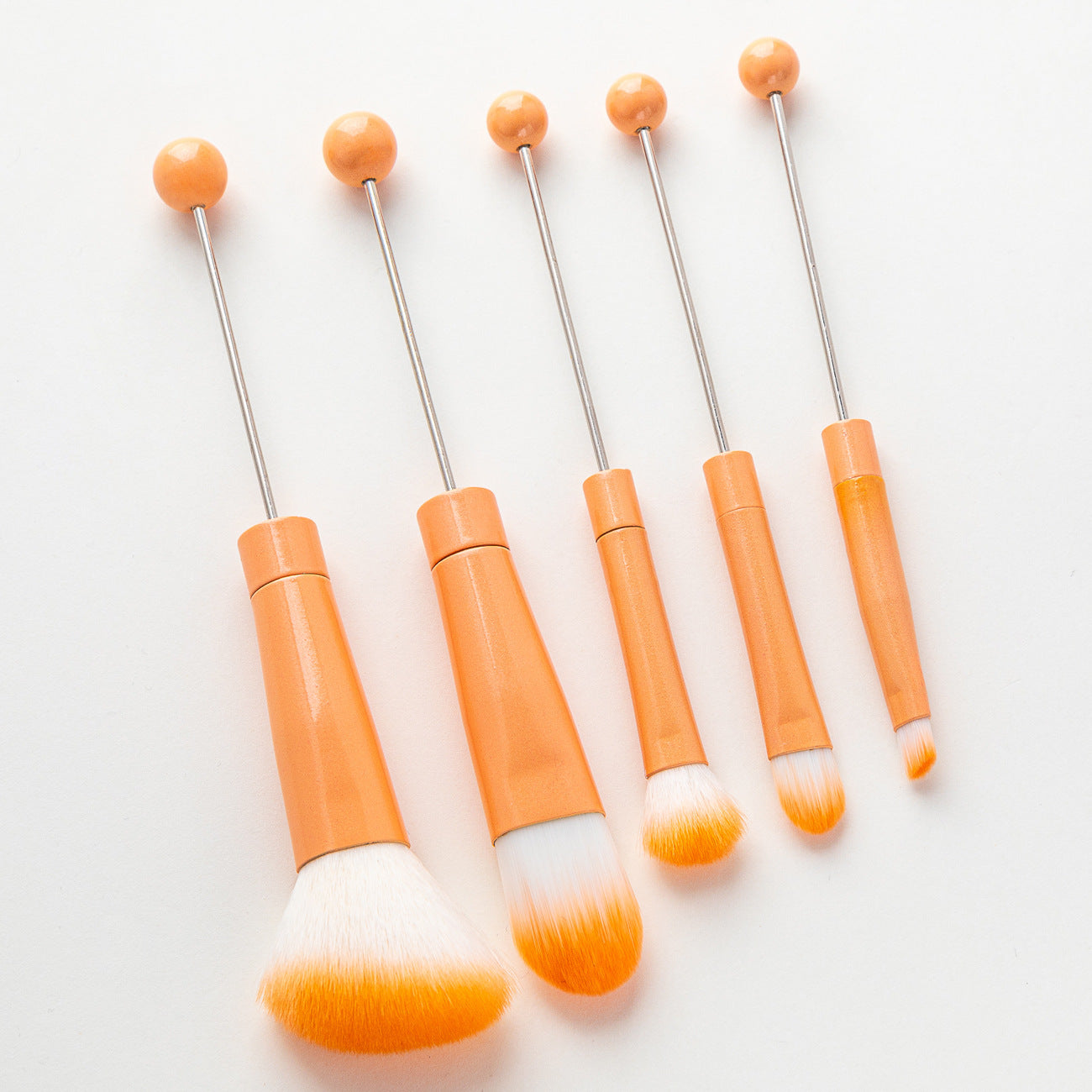 5 DIY metal handle beaded makeup brush set, blush brush, loose powder brush, oblique head, eyeshadow, eyebrow brush, beauty tool.