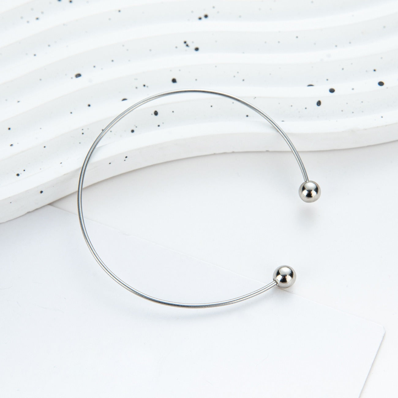 Cross-border DIY beaded bracelet handmade couple beaded bracelet bracelet C-type beveled open bracelet spot wholesale