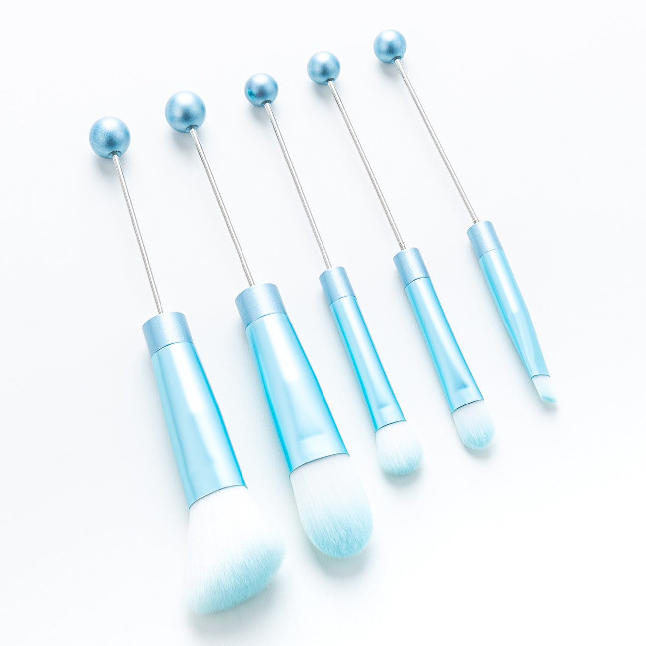 5 DIY metal handle beaded makeup brush set, blush brush, loose powder brush, oblique head, eyeshadow, eyebrow brush, beauty tool.