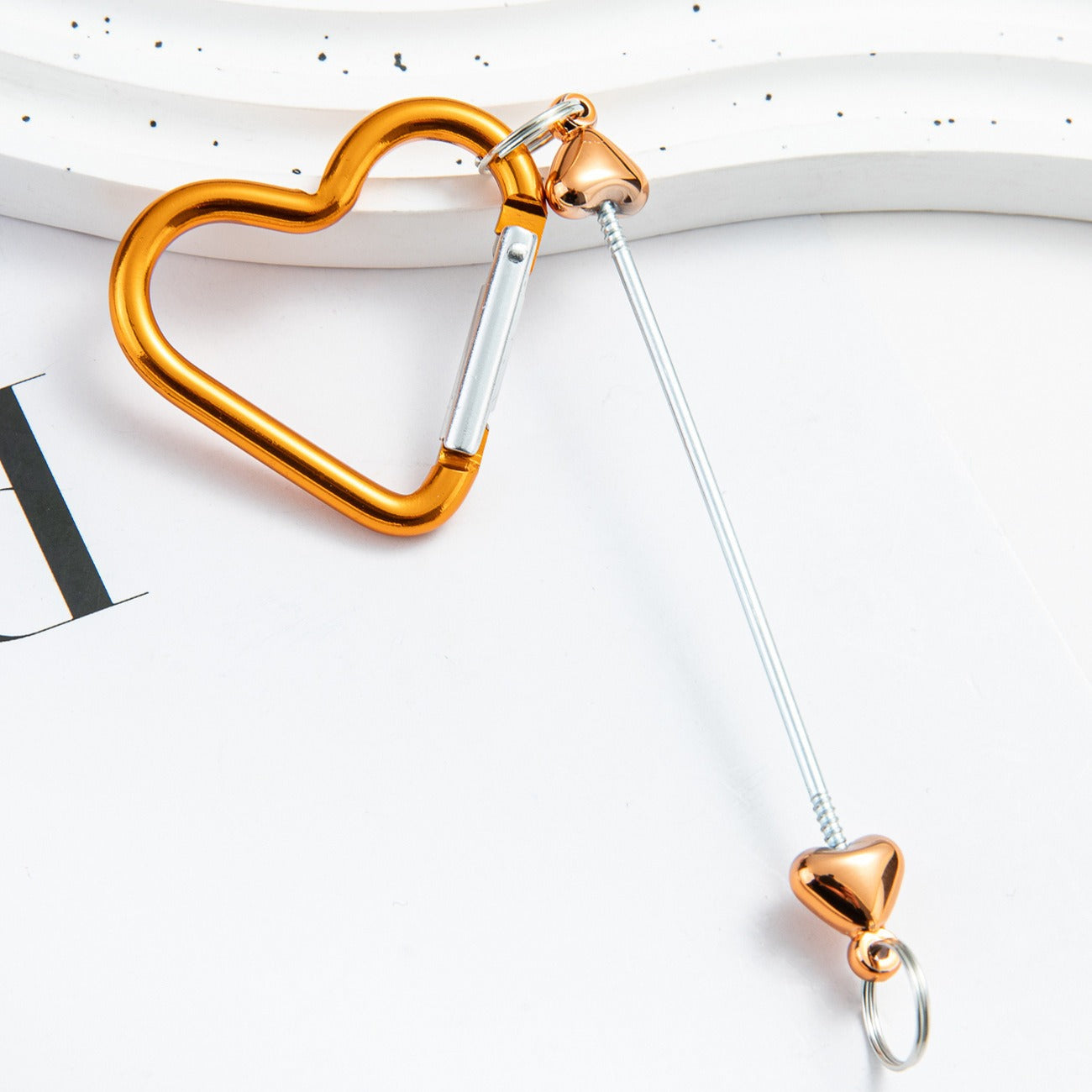 DIY love beaded mountaineering buckle metal hook key buckle backpack mountaineering buckle multifunctional outdoor mountaineering buckle