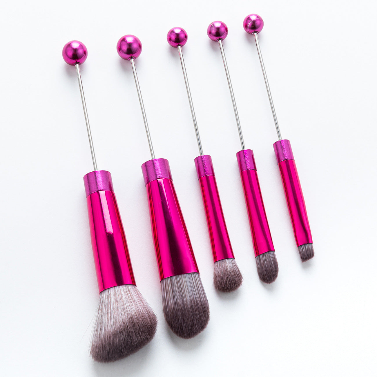 5 DIY metal handle beaded makeup brush set, blush brush, loose powder brush, oblique head, eyeshadow, eyebrow brush, beauty tool.