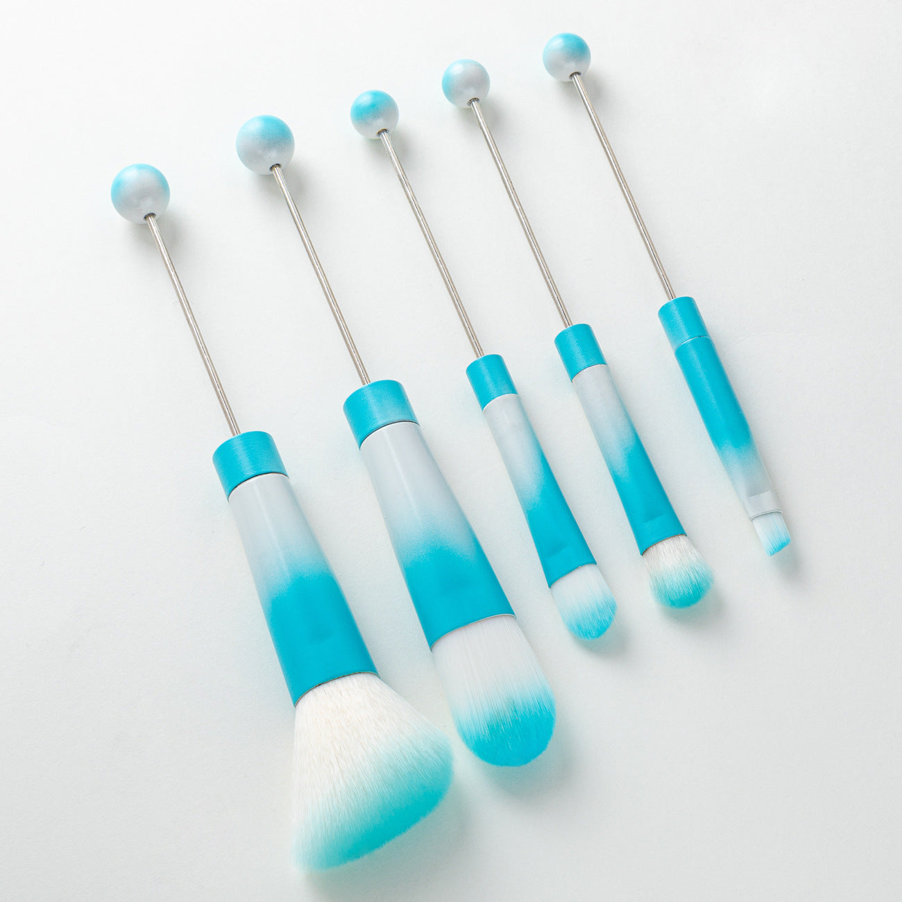 5 DIY metal handle beaded makeup brush set, blush brush, loose powder brush, oblique head, eyeshadow, eyebrow brush, beauty tool.