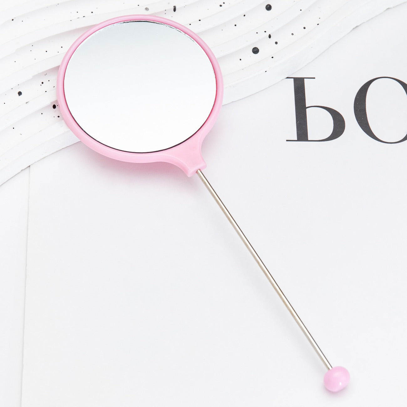 Handheld round DIY beaded small mirror, portable high definition mirror handheld mirror girls special handle makeup mirror