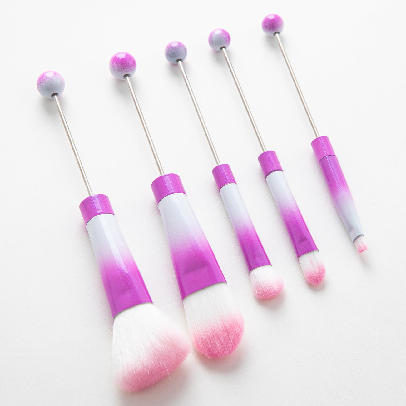 5 DIY metal handle beaded makeup brush set, blush brush, loose powder brush, oblique head, eyeshadow, eyebrow brush, beauty tool.