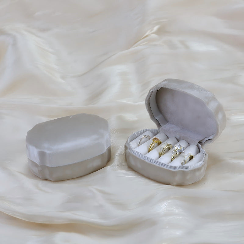 🔥🔥🔥 Most Popular Recently!  Classic Velvet Jewelry Box KIT- Incl 5-6 Rings