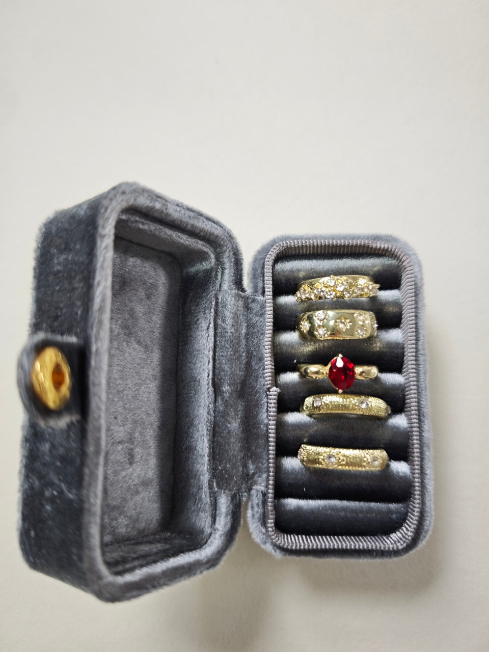 🔥🔥🔥 Most Popular Recently!  Classic Velvet Jewelry Box KIT- Incl 5-6 Rings