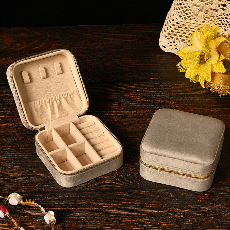 🔥🔥🔥 Most Popular Recently!  Classic Velvet Jewelry Box KIT- Incl 5-6 Rings