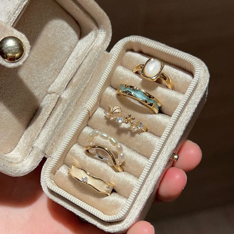 🔥🔥🔥 Most Popular Recently!  Classic Velvet Jewelry Box KIT- Incl 5-6 Rings