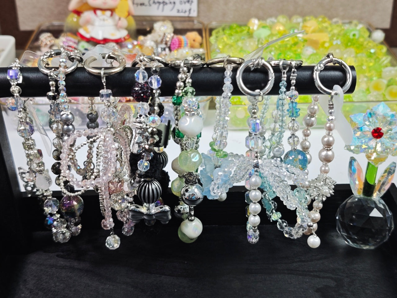 🔥🔥🔥 PhoneChain/ Phone Charm Keychain of Luxury Crystal Beaded