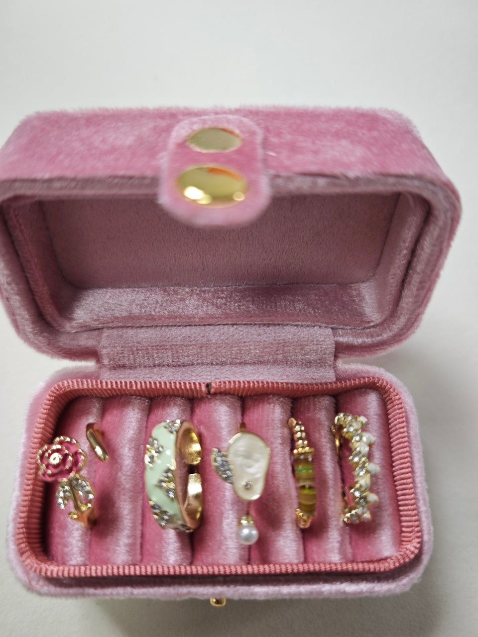 🔥🔥🔥 Most Popular Recently!  Classic Velvet Jewelry Box KIT- Incl 5-6 Rings