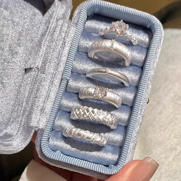 🔥🔥🔥 Most Popular Recently!  Classic Velvet Jewelry Box KIT- Incl 5-6 Rings